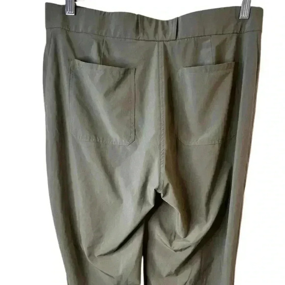Athleta Tribeca Utility Crop Laurel Olive Green Pants Size 10 - Picture 9 of 14